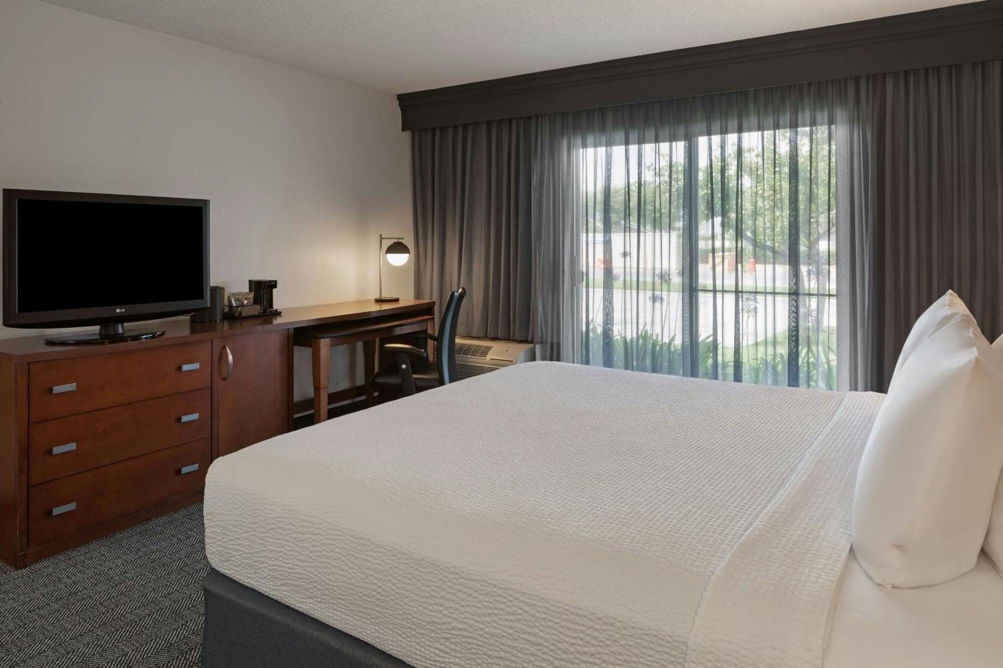 Courtyard Anaheim Buena Park Exterior foto